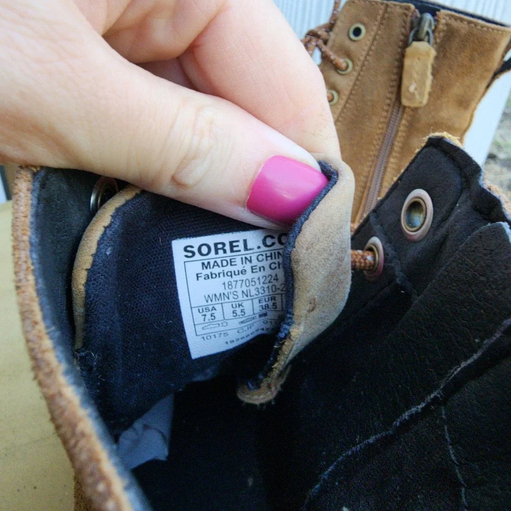 Sorel Sz 7.5 Brown Leather Emelie Short Lace Waterproof Boots Moto NL3310-224